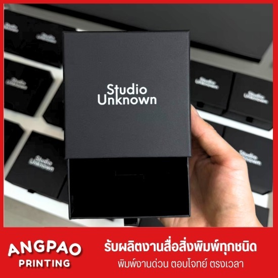รับพิมพ์สติ๊กเกอร์ UV DTF ติดวัสดุผิวเรียบ